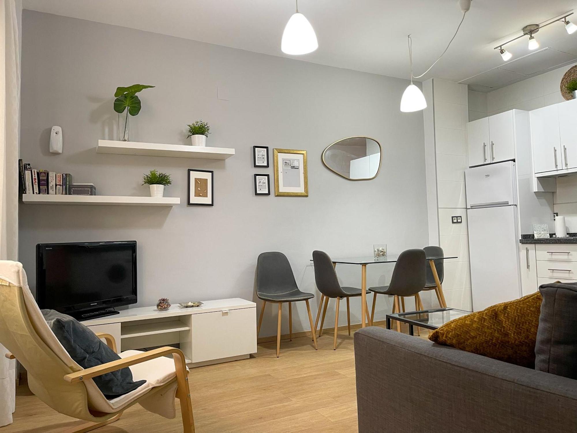 Quiet Apartment In The Heart Of Malaga Pool & Free Parking 外观 照片