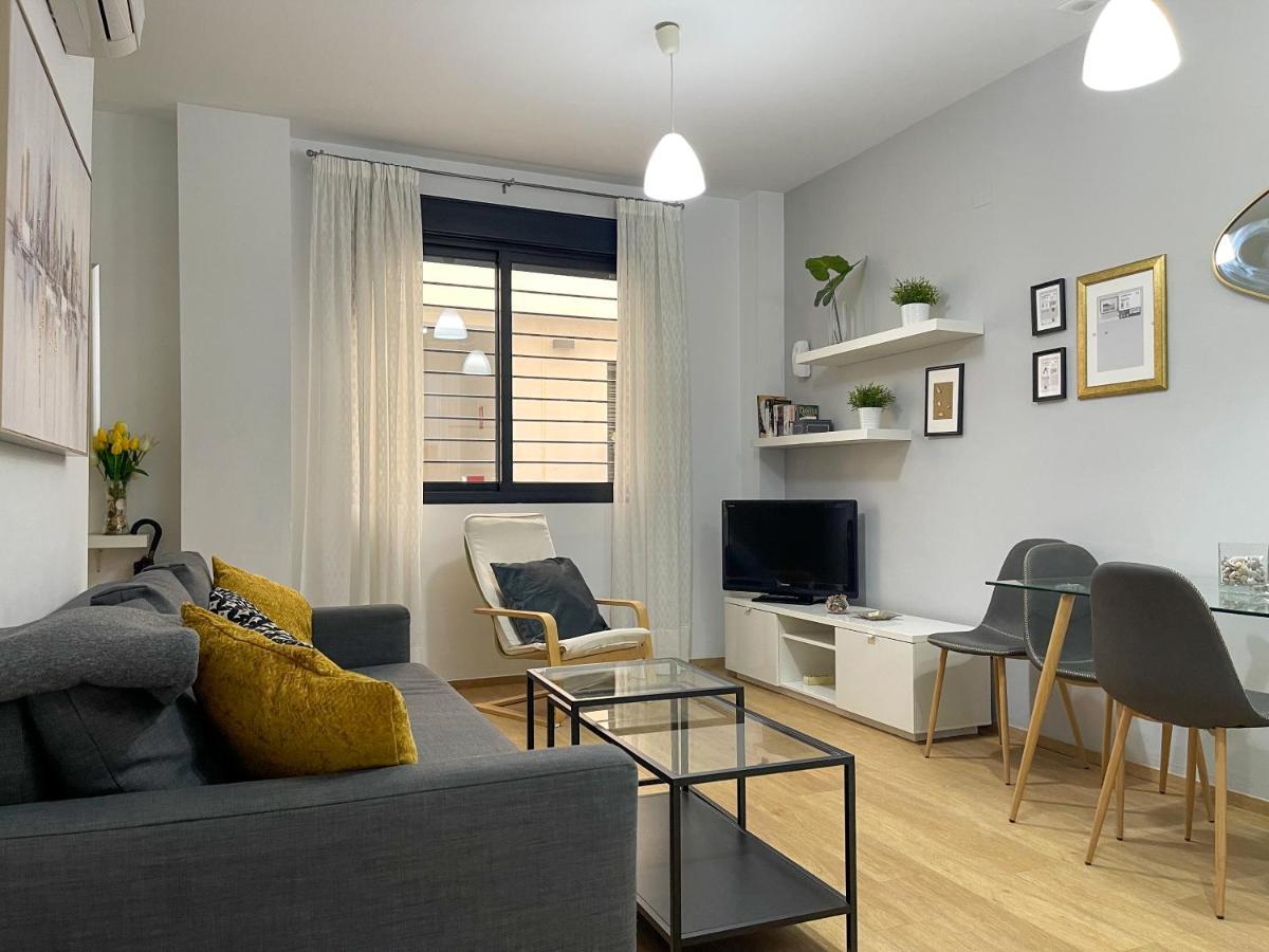 Quiet Apartment In The Heart Of Malaga Pool & Free Parking 外观 照片
